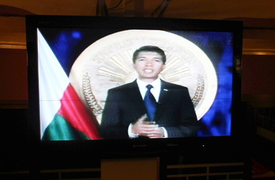 暫定政府大統領が次期選不出馬を表明 、マダガスカル