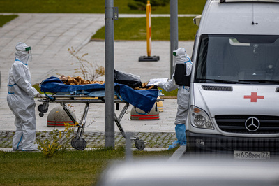 ロシアの1日当たり死者、初の1000人超え 新型コロナ