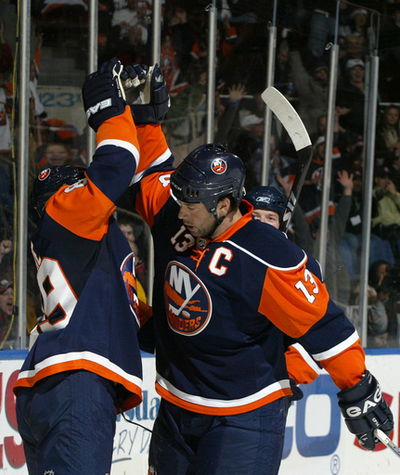 アイランダーズ コヨーテスを降す