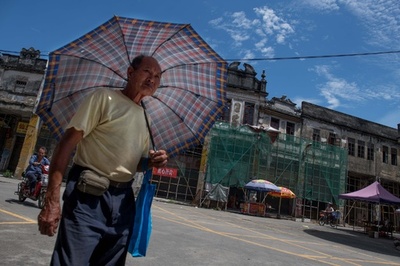 歴史遺産がテーマパークに？ 立ち退きに抵抗する古都の住民 中国広東省