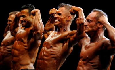 鍛え上げた肉体美競う、ブルガリアでボディビル大会