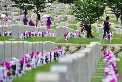 朝鮮戦争で孤児を保護した元トルコ兵死去、91歳 大ヒット映画のモデル