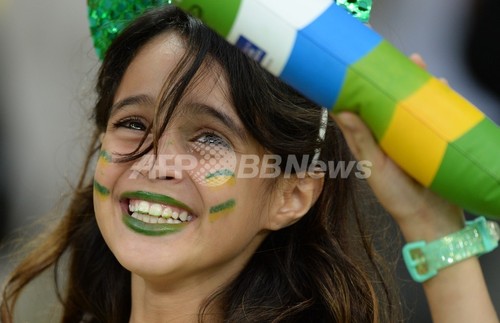 ブラジル美女から日本人サポーター マスクマンまで コンフェデ杯を盛り上げたサポーター 写真87枚 ファッション ニュースならmode Press Powered By Afpbb News