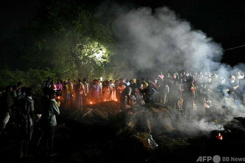 メタノール入りの密造酒飲み53人死亡 インド