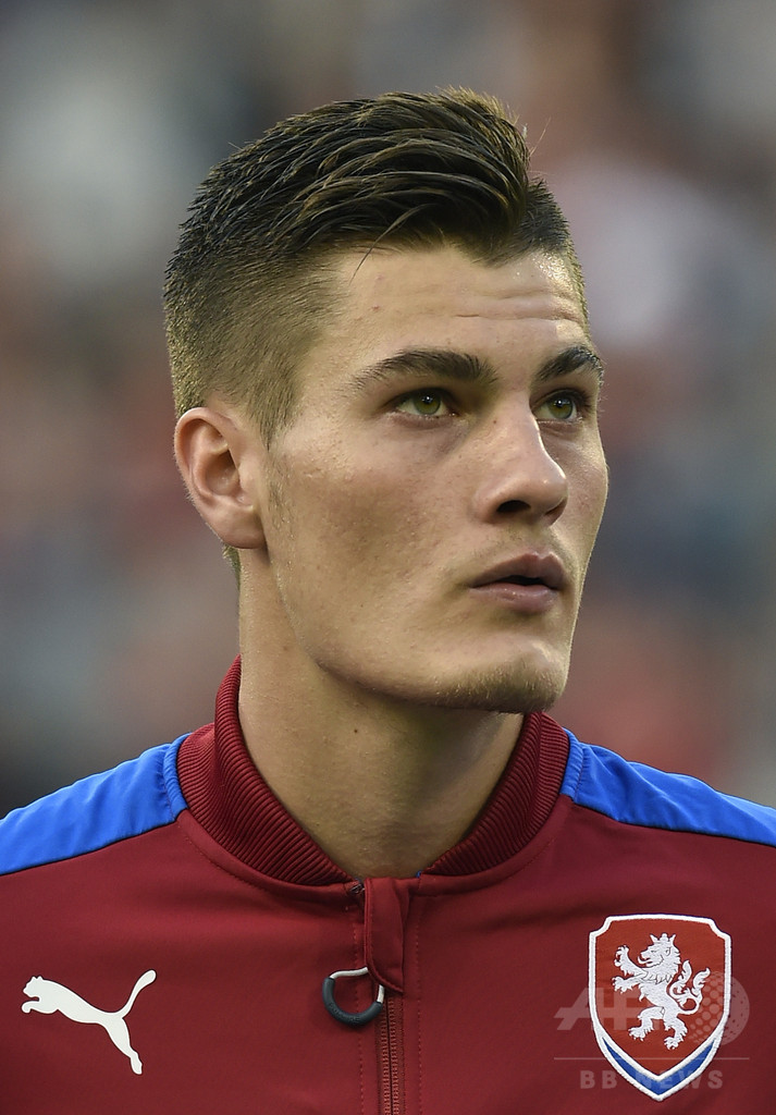 ローマがサンプドリアからチェコの新星シックを獲得