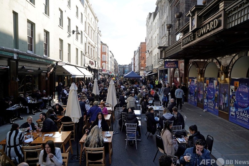 英国、1日のコロナ死者ゼロに 昨年7月以来10か月ぶり