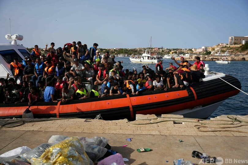 移民救済活動への独政府支援を批判 マスク氏