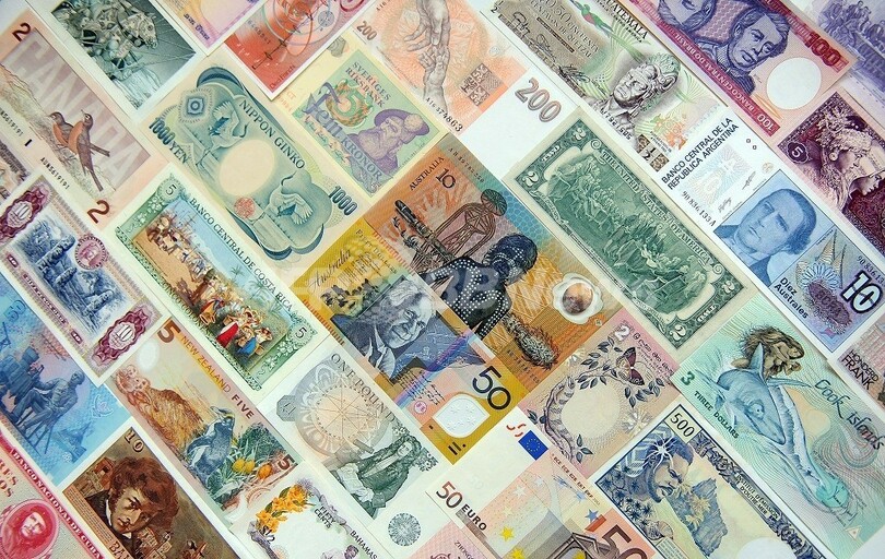 家計不安で調べた古い宝くじ、10億円当たる