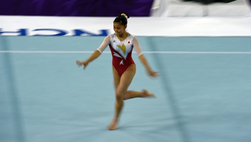 日本が体操の女子団体総合で銅メダル、アジア大会 写真5枚 国際