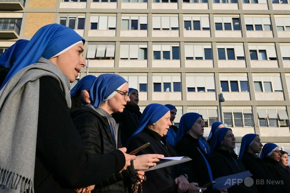 ローマ教皇の容体「予断許さず」 バチカン 写真3枚 国際ニュース：AFPBB News
