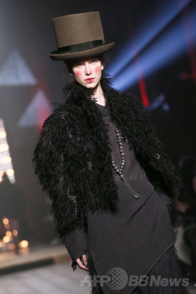 ＜14/15年秋冬パリコレクション＞ヴィヴィアン・ウエストウッド