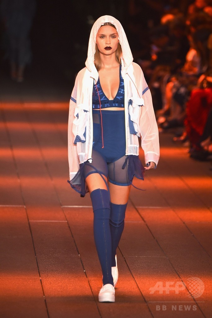 「DKNY」17年春夏
