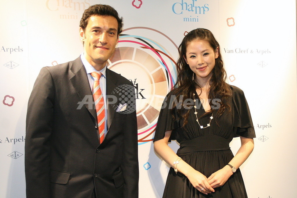 ヴァン クリーフ＆アーペル、新作時計発売を記念して「ラッキーデイ」パーティ開催