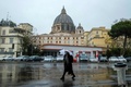 バチカン市国のサンタマルタ館付近の様子（2013年3月26日撮影）。(c)Andreas SOLARO / AFP