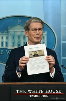 トランプ氏肖像入り250ドル紙幣、財務省が発行準備 写真5枚 国際
