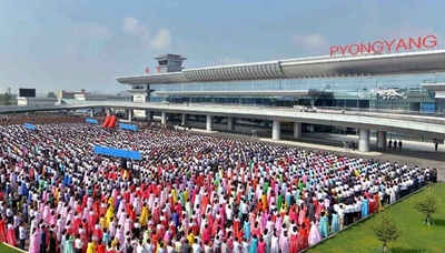 北、平壌国際空港の新ターミナル開業 「将軍の努力の結晶」