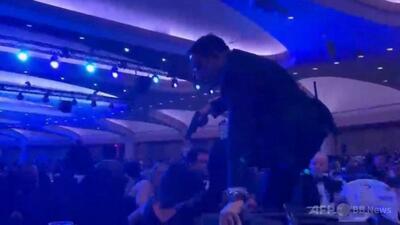 米首都夕食会で発砲 各国首脳「衝撃受けた」