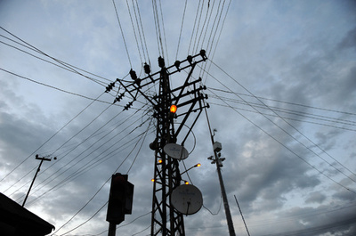 自ら警察に通報し妻を「電気処刑」、トルコ