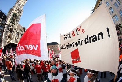 「富める国ドイツ」の実態、国民の4分の1が貧困層