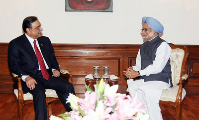 パキスタン大統領が05年以来初のインド訪問