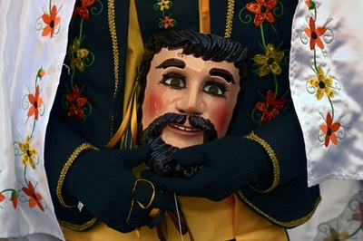 欧州の植民地支配をあざ笑うカーニバル メキシコ