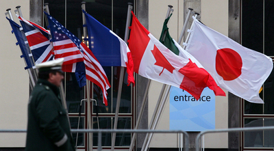 尾身財務相、G7で「円高への強い可能性を表明」 - ドイツ