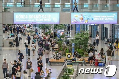 外国人観光客220％増えた…有名芸能人・カジノVIPが相次いで入国 (下) – KOREA WAVE