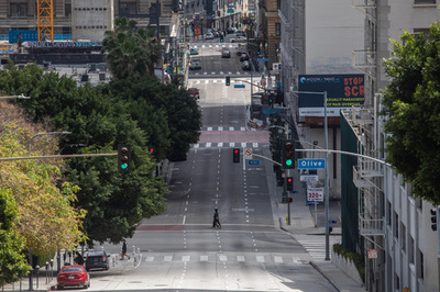 米上院、1.7兆ドル経済対策案の動議を否決 新型コロナで共和党5人欠席