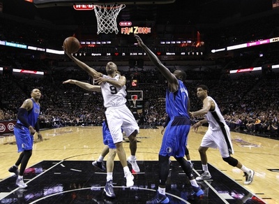 スパーズ、地元ライバルのマブスに先勝