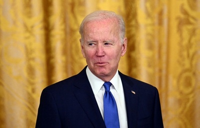 マスク氏の外国との関係「精査に値」 ツイッター買収めぐり米大統領