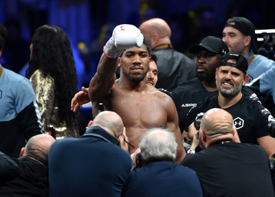 ジョシュアの防衛戦が延期、今年はフューリー戦のみの可能性も