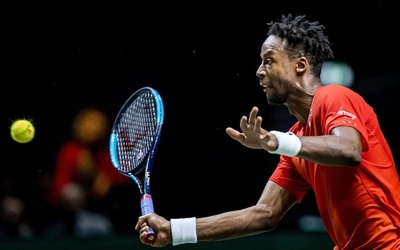 モンフィスがワウリンカとの決勝へ、負傷中の手首に不安も ABNアムロ