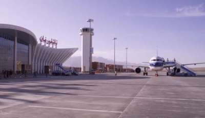 新疆初の高高原空港、実地テスト飛行開始 中国