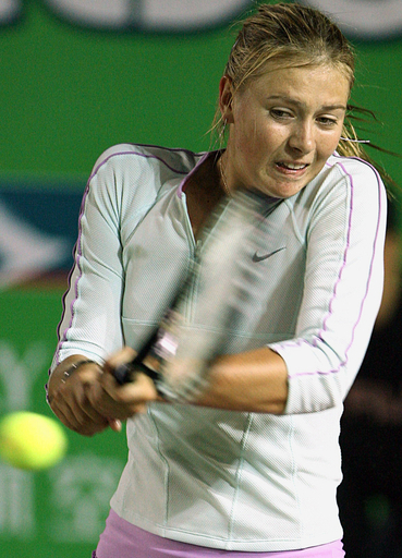 ＜女子テニス ワトソンズ・ウォーター・チャンピオンズ・チャレンジ2007＞シャラポワ ヤン・ツーを破り準決勝へ進出 - 香港