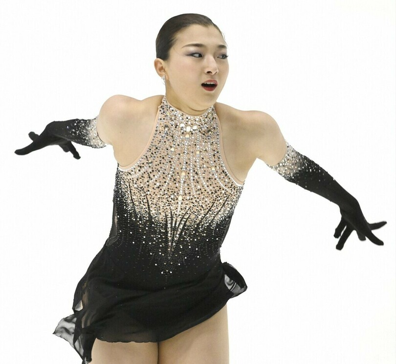 坂本花織2連勝  住吉りをんが2位 フィギュアGP第5戦