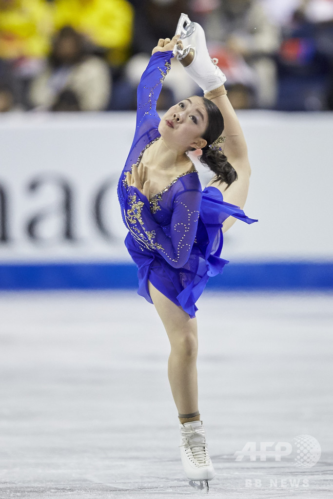 紀平梨花、スケート・カナダ女子SPで首位発進