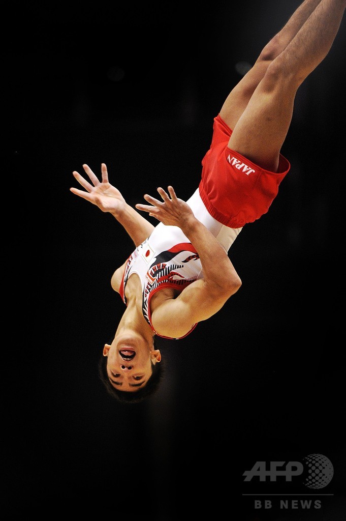 日本が男子団体1位で決勝へ、リオ五輪の出場権獲得 世界体操