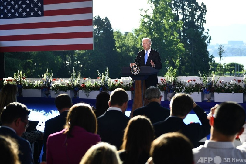 米ロ首脳会談、雰囲気は「前向き」 バイデン氏表明