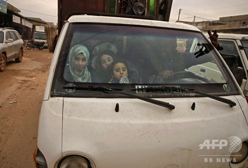  シリア軍のイドリブ県進攻、住民約52万人が避難 トルコは断固流入阻止の構え