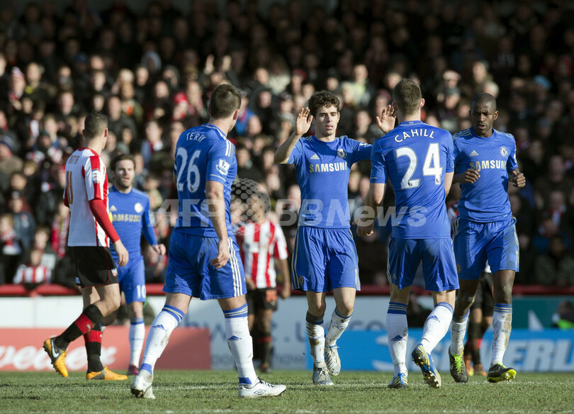 チェルシー、3部チームと引き分け再試合へ FAカップ