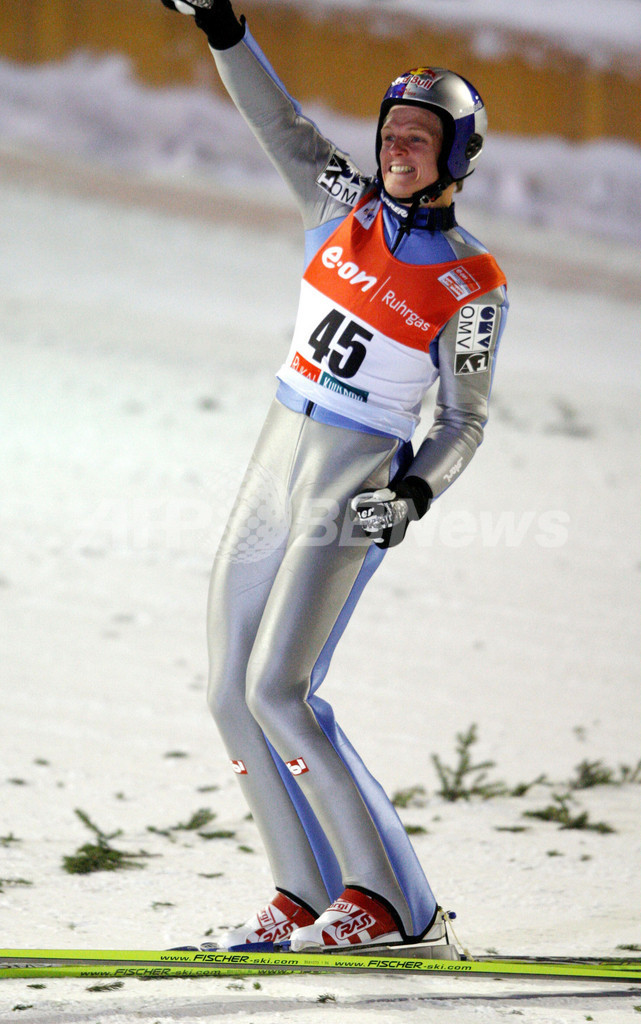 モルゲンシュテルン W杯第2戦ラージヒル個人で優勝