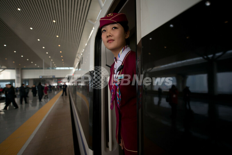 中国、世界最長の高速鉄道が開通へ