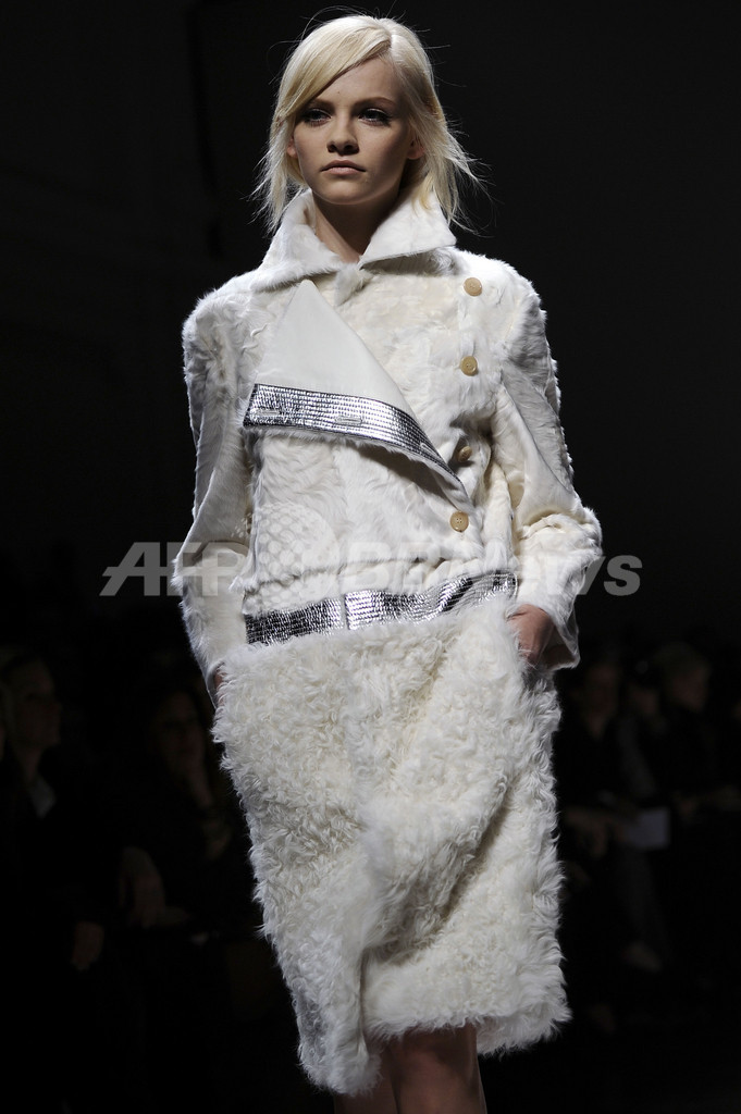 ＜11/12年秋冬ミラノコレクション＞ジャンフランコ フェレ