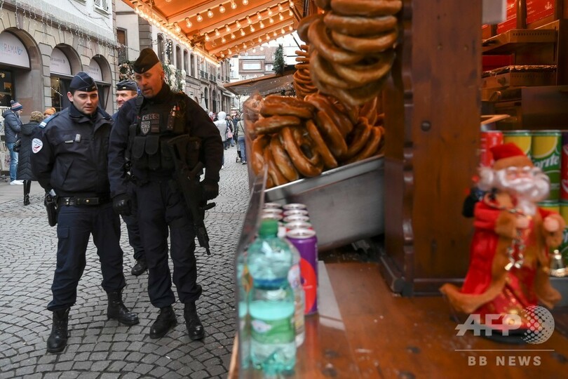 仏銃乱射、容疑者射殺から一夜明けクリスマス市再開