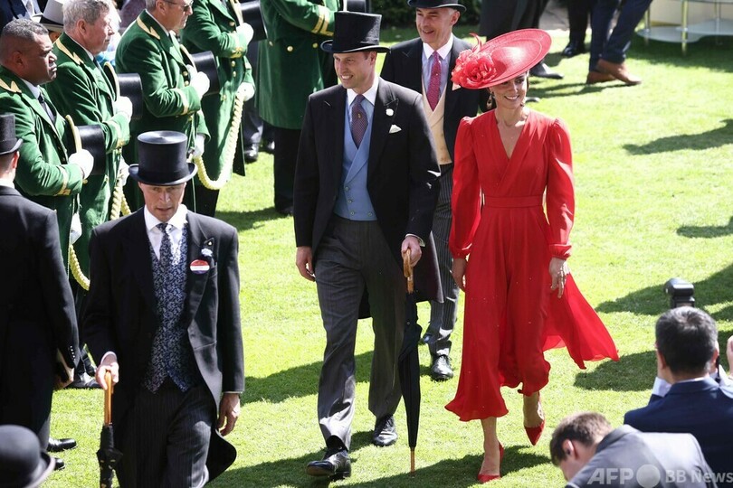 英国王や皇太子夫妻、競馬ロイヤルアスコット観戦