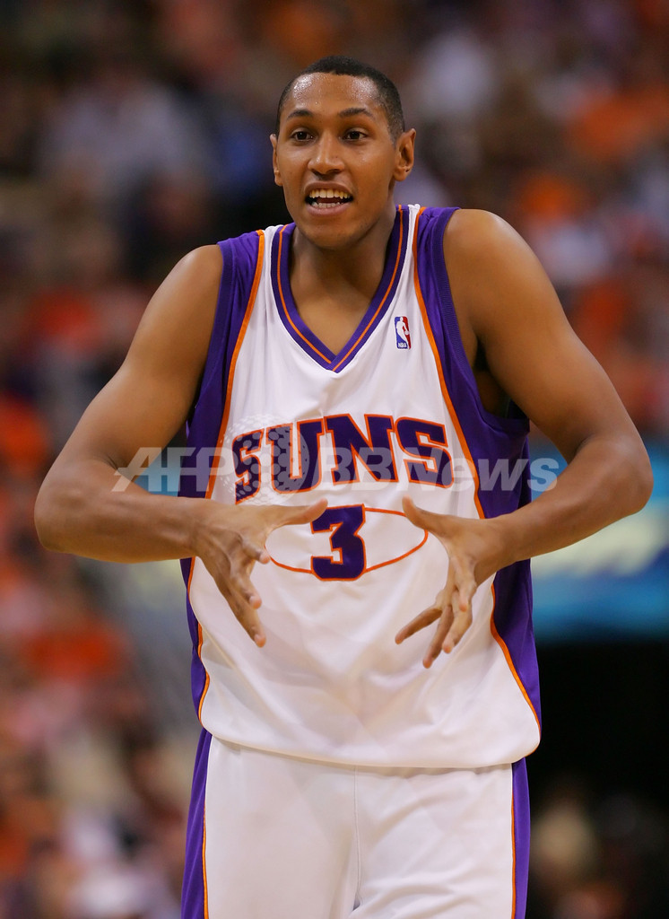 フェニックス・サンズとシャーロット・ボブキャッツ間でトレード成立