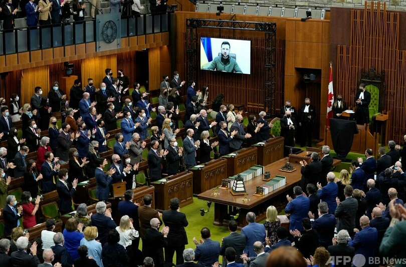 ウクライナ大統領、さらなる支援訴え 加議会で演説