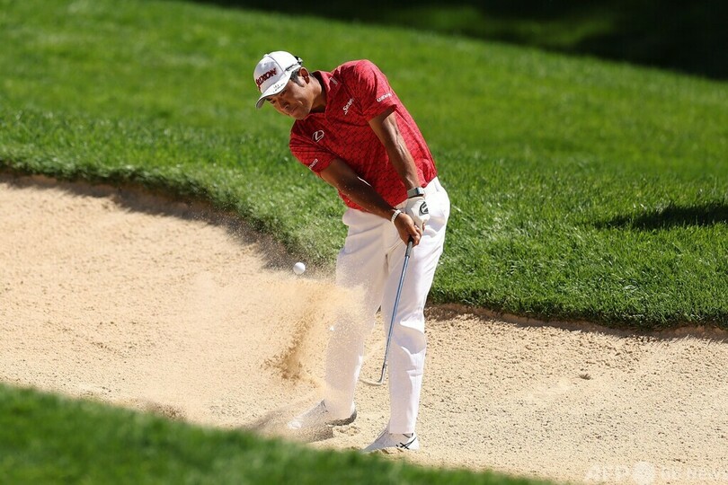 松山が単独2位発進 首位はブラッドリー プレーオフ第2戦