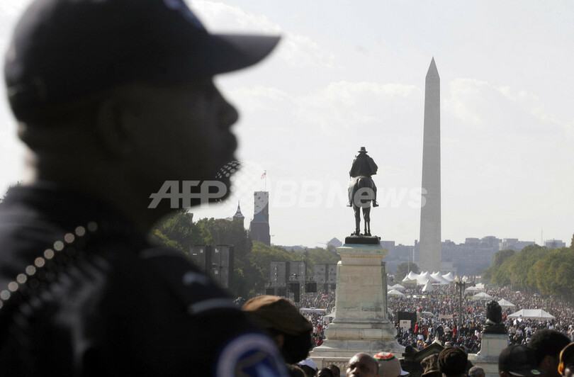 米国のアフリカ系警官、「ひげ生やす権利」求め訴訟提起