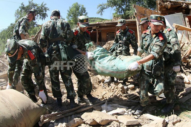 中国北西部の地震、死者89人に